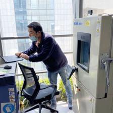 不能出差的日子如何跑業務？上海企業修煉內功，打通人財物信息流與網絡技術研發