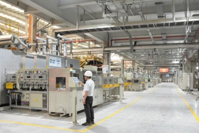 協鑫加速儲能戰略布局 磷酸鐵鋰投產與超充網絡協同發展